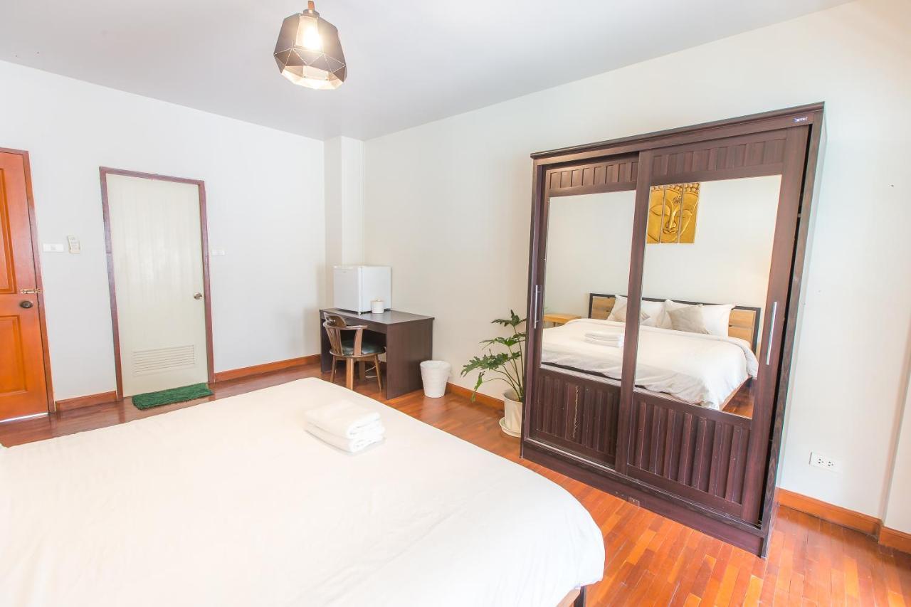 The Little Siri Hotell Chiang Mai Exteriör bild