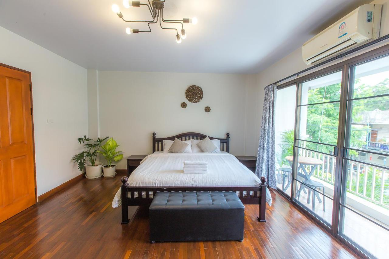 The Little Siri Hotell Chiang Mai Exteriör bild