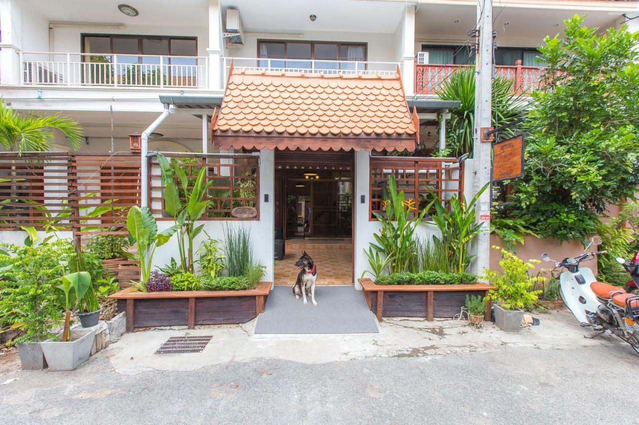 The Little Siri Hotell Chiang Mai Exteriör bild
