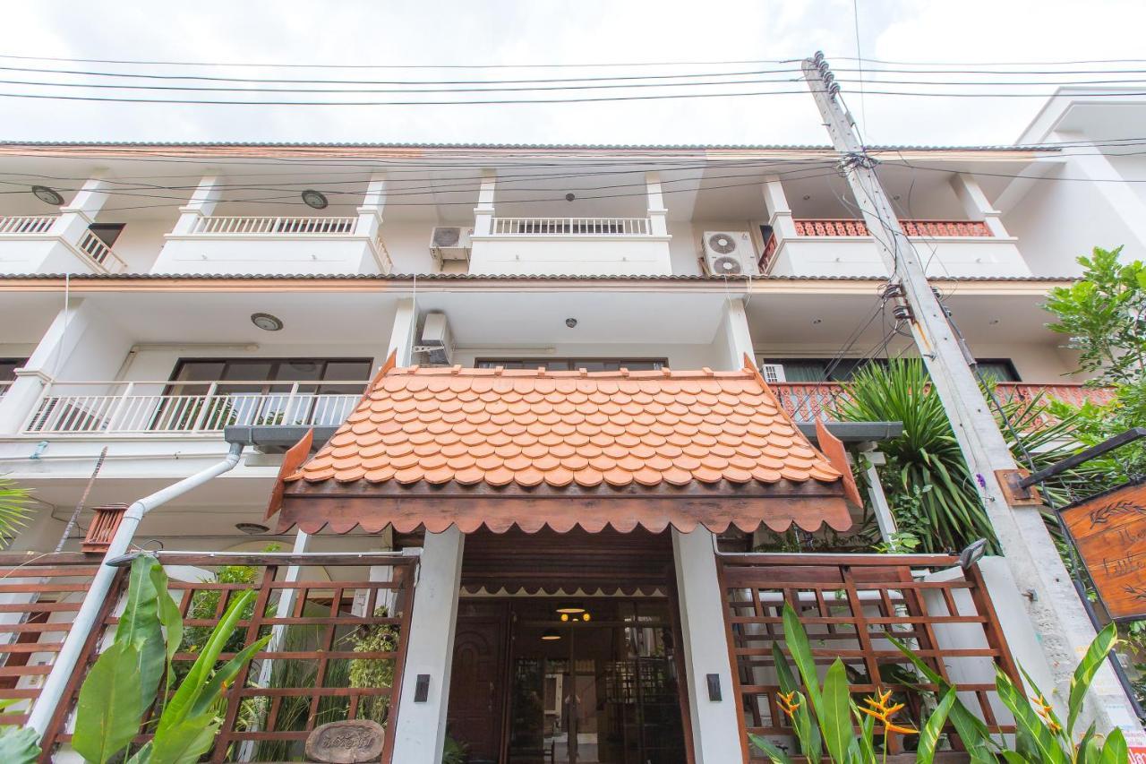 The Little Siri Hotell Chiang Mai Exteriör bild