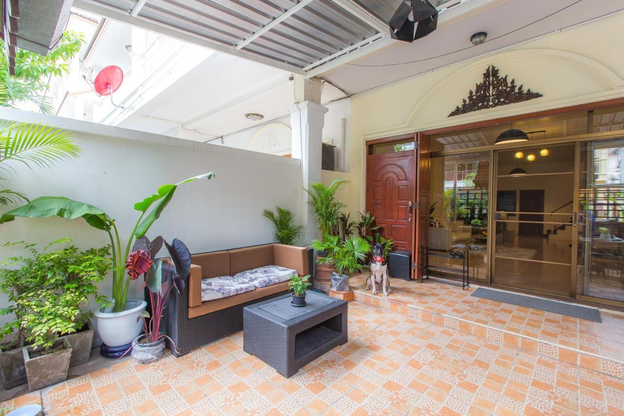 The Little Siri Hotell Chiang Mai Exteriör bild