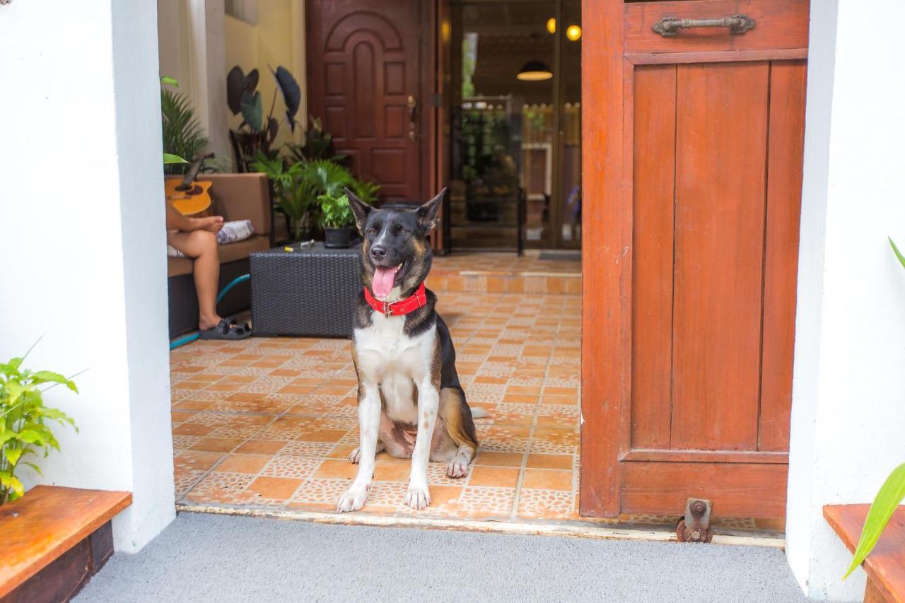 The Little Siri Hotell Chiang Mai Exteriör bild