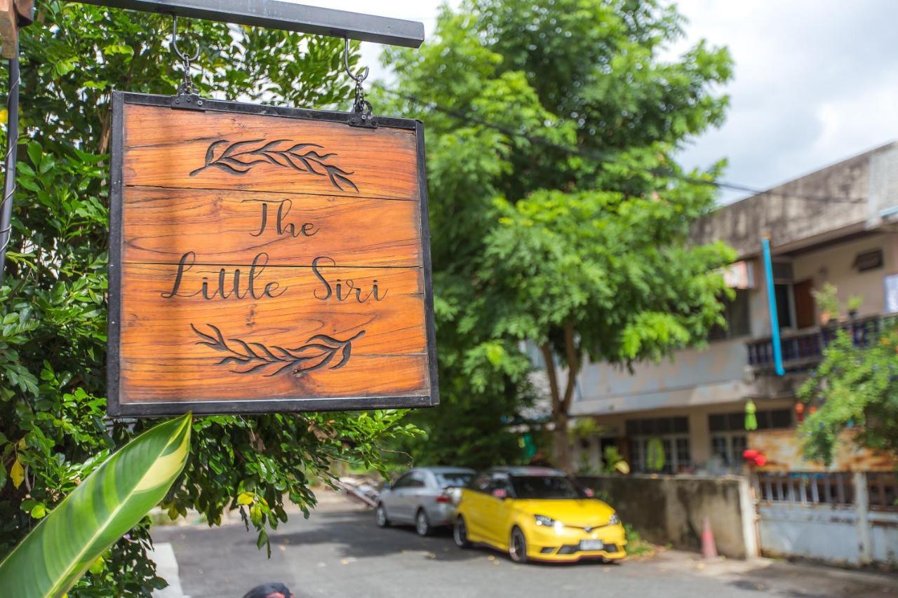 The Little Siri Hotell Chiang Mai Exteriör bild