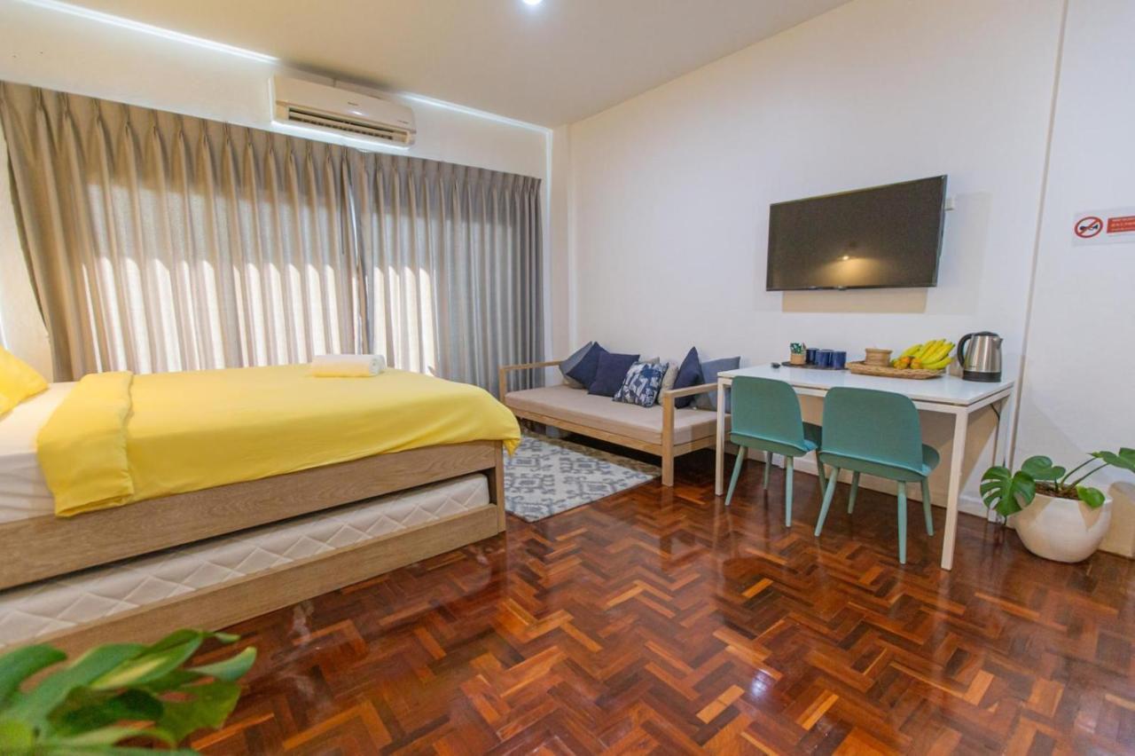 The Little Siri Hotell Chiang Mai Exteriör bild